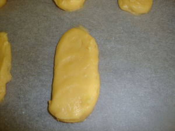 GLANDS A LA CREME PATISSIERE - Préparation etape 5