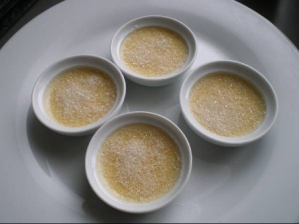 Mini crèmes brulées pour un café gourmand - Préparation etape 4