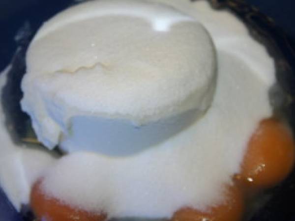 Moelleux ricotta mascarpone aux framboises - Préparation etape 1