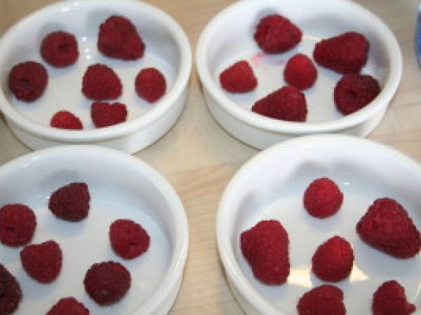 Moelleux ricotta mascarpone aux framboises - Préparation etape 2