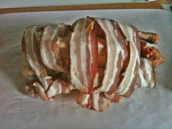 Pintade aux herbes aromatiques et au jambon cru - Préparation etape 2