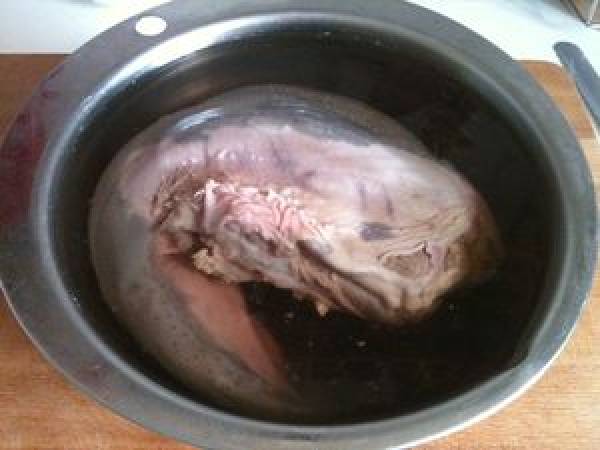 Langue de boeuf sauce piquante - Préparation etape 2