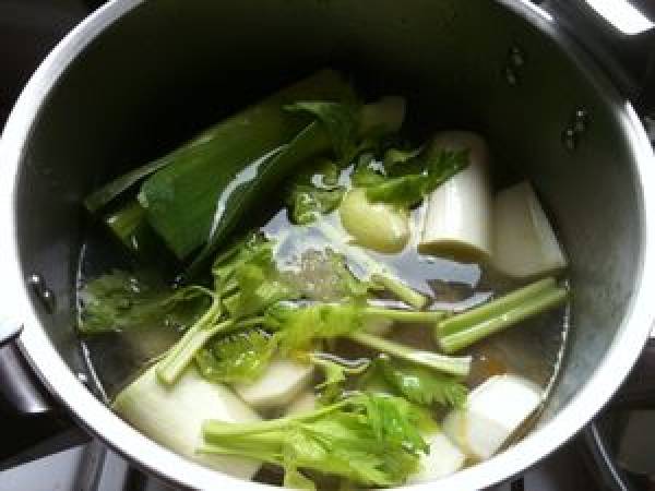 Langue de boeuf sauce piquante - Préparation etape 3