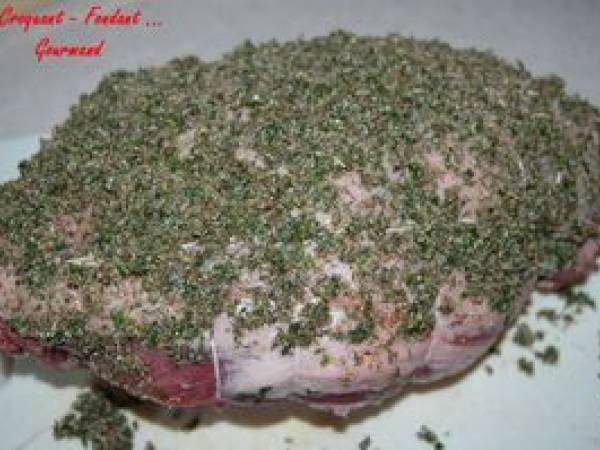 GIGOT d'AGNEAU FARCI en CROÛTE d'HERBES - Préparation etape 11