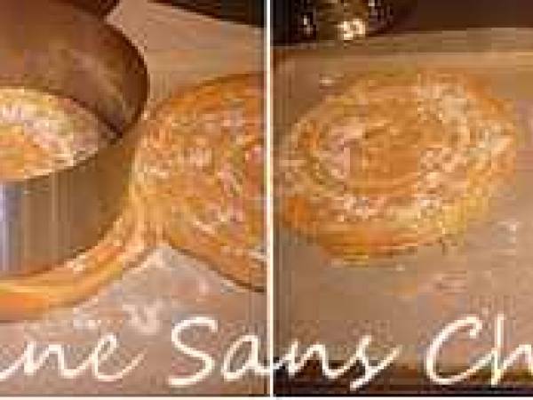 Bavarois à la clémentine et Grand-Marnier sur un biscuit cuillère maison. - Préparation etape 10