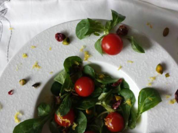 Salade de mâche aux cranberries et pistaches - Préparation etape 4