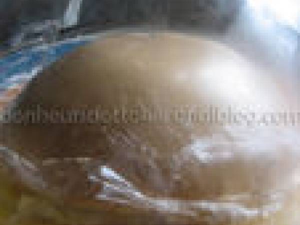 Gâteau d'anniversaire 3D et son avion - Préparation etape 10