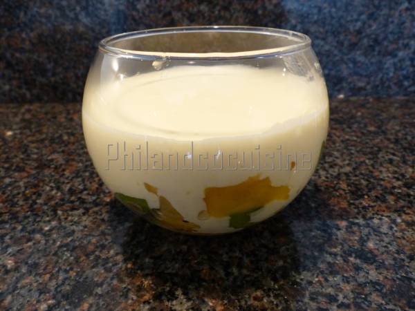 Crème au chocolat blanc sur un lit de fruits frais - Préparation etape 9