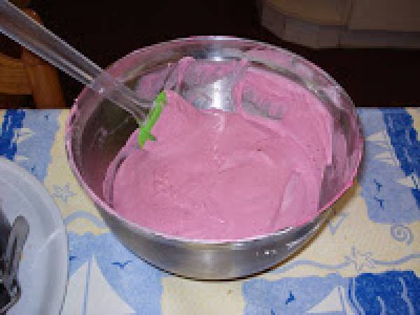 Gâteau d'anniversaire aux noisettes et aux fruits rouges - Préparation etape 9