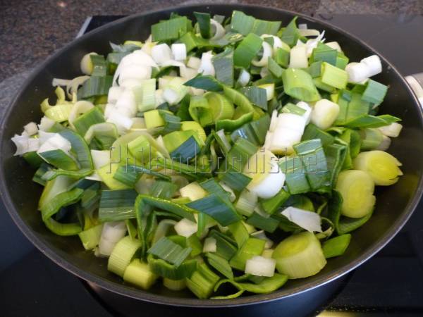 Quiche aux poireaux, pâte brisée maison au curry - Préparation etape 4