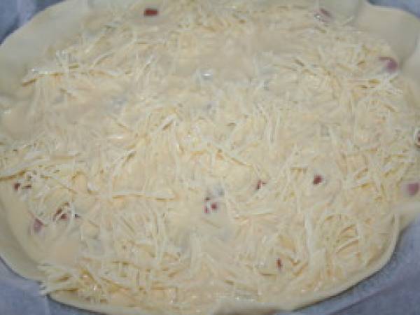 Quiche aux saucisses - Préparation etape 3