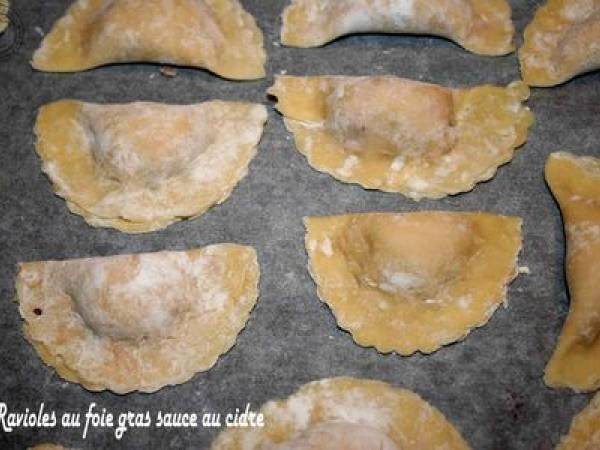 RAVIOLES DE FOIE GRAS SAUCE AU CIDRE - Préparation etape 4