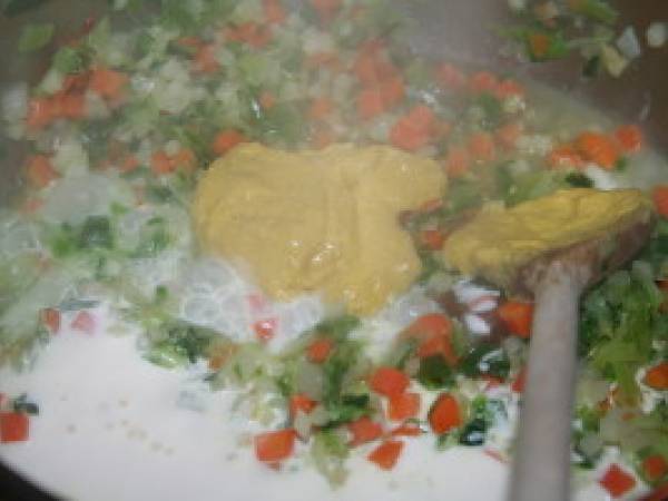 Filet de saumon sauce moutarde aux petits légumes - Préparation etape 2