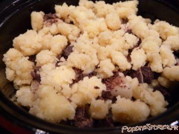 CRUMBLE POIRE CHOCOLAT ET SPECULOOS EN CASSOLETTES - Préparation etape 6