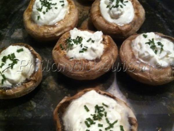 Champignons farcis au boursin cuisine - Préparation etape 3