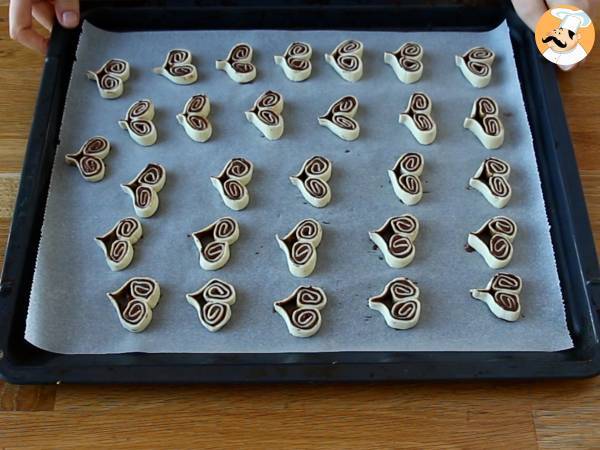 Coeurs feuilletés à la pâte à tartiner pour la Saint Valentin - Préparation etape 7