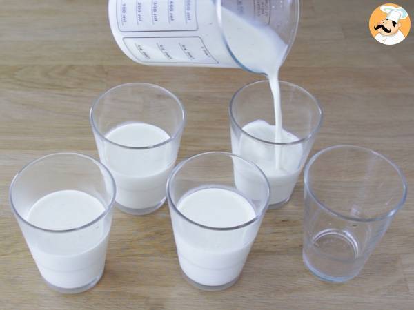 Panna Cotta à la vanille et son coulis de framboises - Préparation etape 5