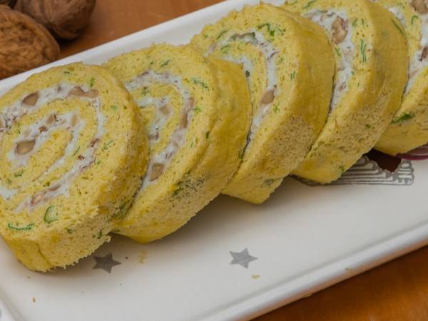 Roulé apéro au roquefort et aux noix - Préparation etape 4