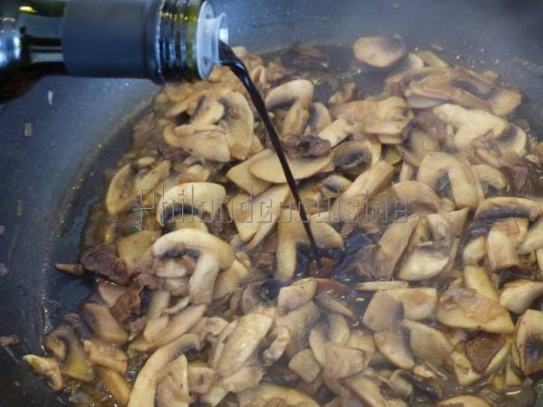 Terrine de poulet aux champignons - Préparation etape 3
