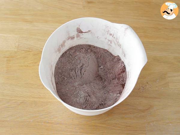 Gâteau en pâte à sucre PtitChef pas à pas et en video - Préparation etape 1