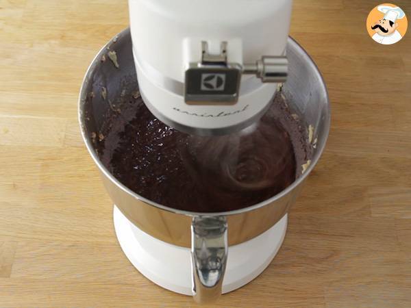 Gâteau en pâte à sucre PtitChef pas à pas et en video - Préparation etape 3