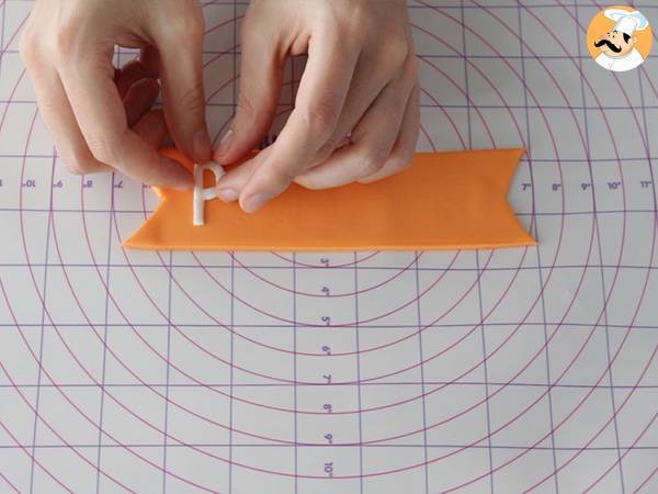 Gâteau en pâte à sucre PtitChef pas à pas et en video - Préparation etape 23