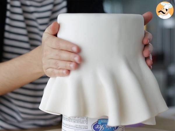 Gâteau en pâte à sucre PtitChef pas à pas et en video - Préparation etape 27
