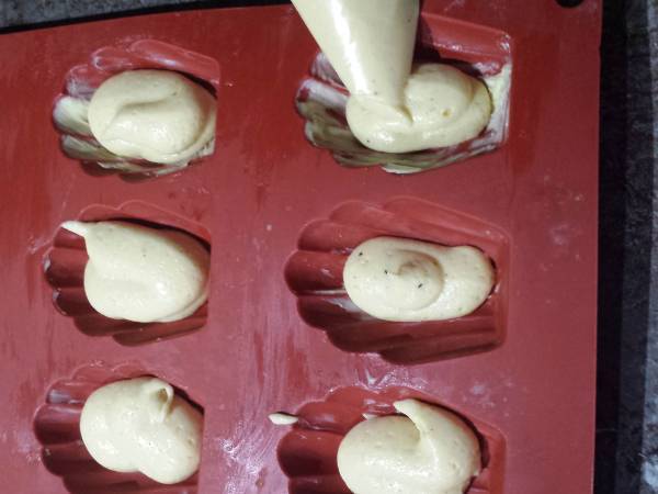 Madeleines moelleuses à la vanille - Préparation etape 5