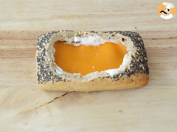 Egg boats au chorizo et fromage - Préparation etape 2