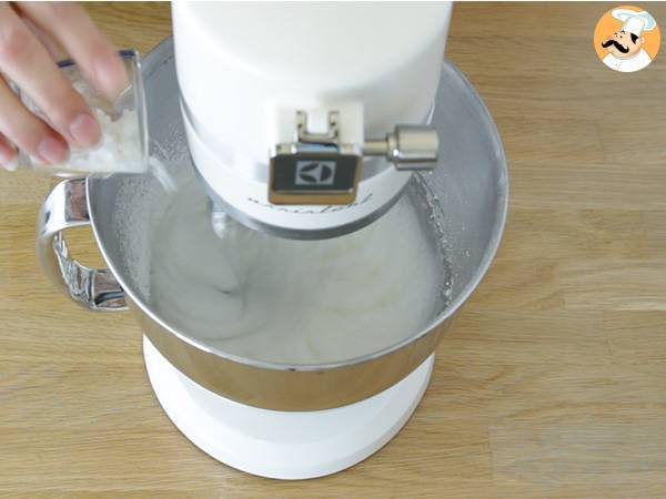 Pavlova aux fraises facile - Préparation etape 1