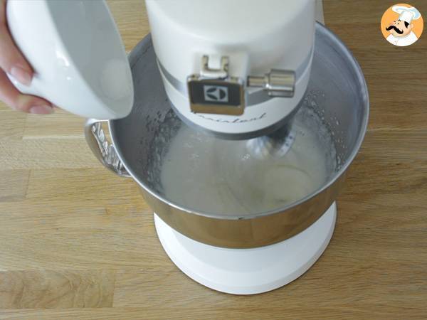 Pavlova aux fraises facile - Préparation etape 4