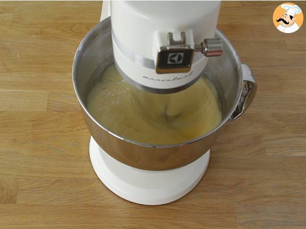 Gâteau aux trois laits Tres Leches - Préparation etape 2