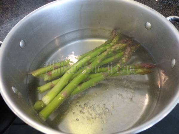 Asperges vertes au sabayon d'orange - Préparation etape 4