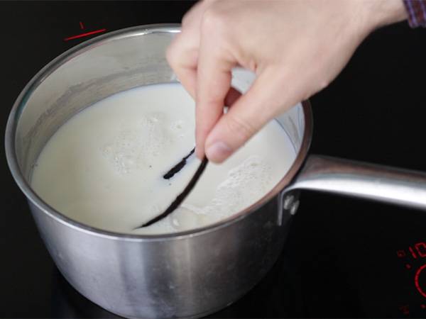 Flan pâtissier comme chez le boulanger - Préparation etape 1