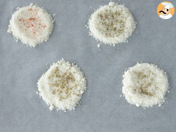 Chips de parmesan aux herbes et épices - Préparation etape 2