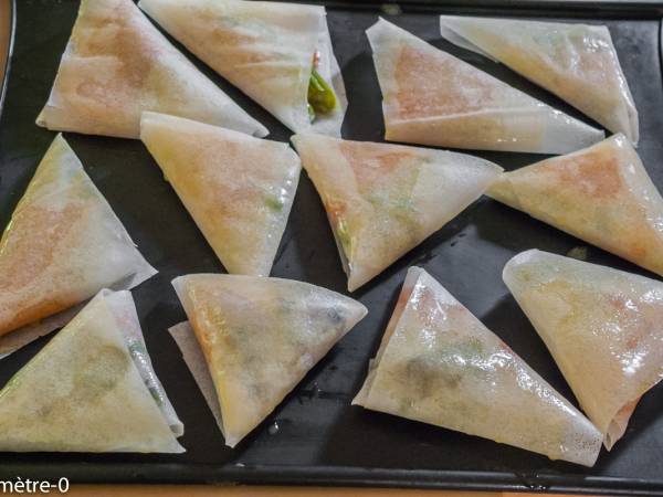 Bricks à la truite fumée et aux asperges vertes - Préparation etape 1