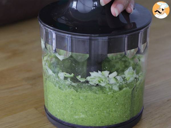 Moelleux de courgettes au cœur Kiri - Préparation etape 2