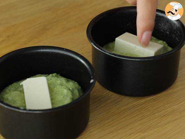 Moelleux de courgettes au cœur Kiri - Préparation etape 4