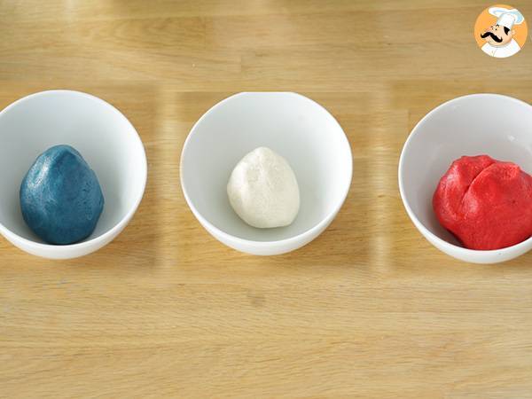 Biscuits sablés tricolores, drapeau français - Préparation etape 3