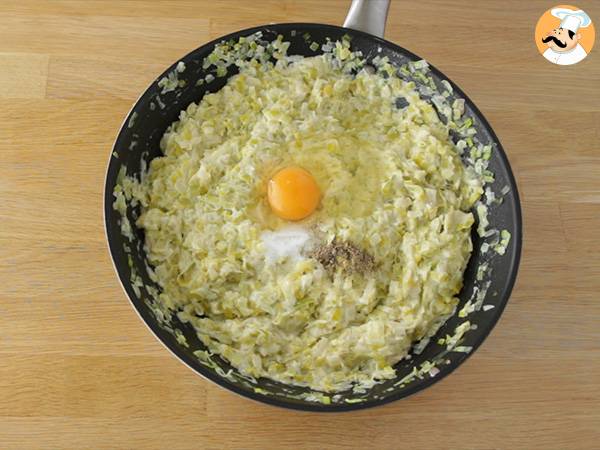 Tarte aux poireaux (6 étapes faciles et vidéo) - Préparation etape 4