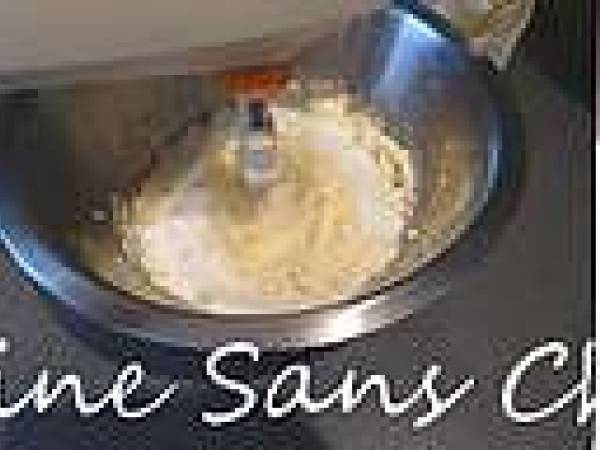 Gâteau moelleux aux pêches - Préparation etape 3