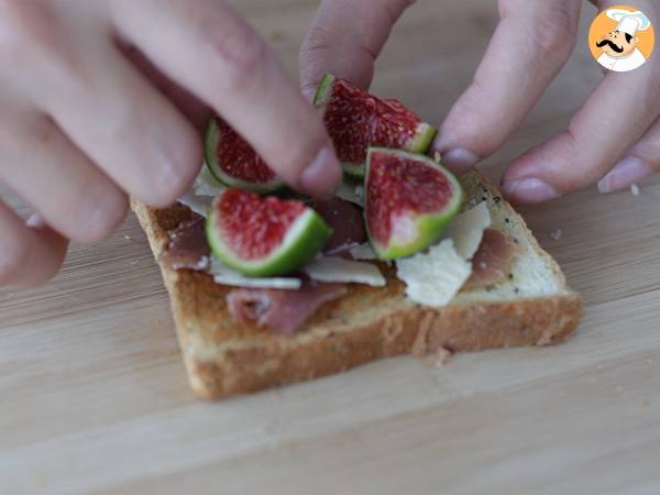Bruschetta aux figues, parmesan et jambon de Parme - Préparation etape 3