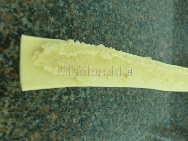 Roses feuilletées aux pommes et à la crème d'amande - Préparation etape 3