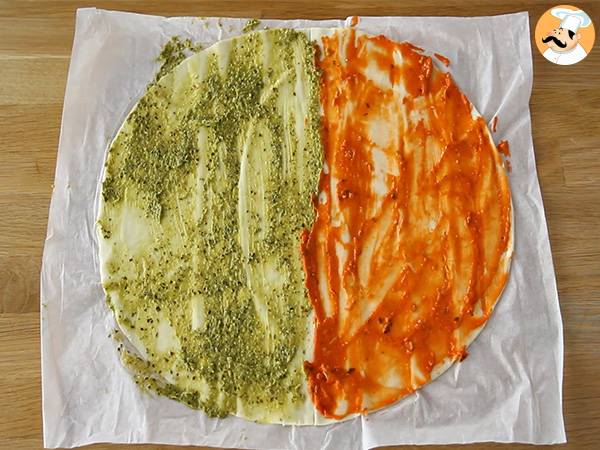 Sapins feuilletés au pesto pour l'apéritif de Noël - Préparation etape 1