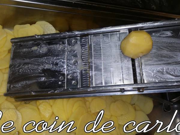 Mille-feuilles de pommes de terre au parmesan - Préparation etape 1