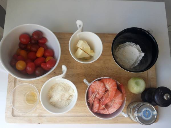 Crumble de tomates cerise et crevettes - Préparation etape 1