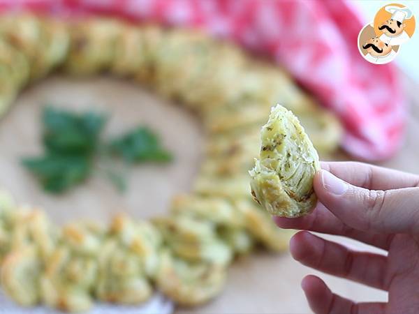 Couronne feuilletée au pesto pour l'apéritif - Préparation etape 7