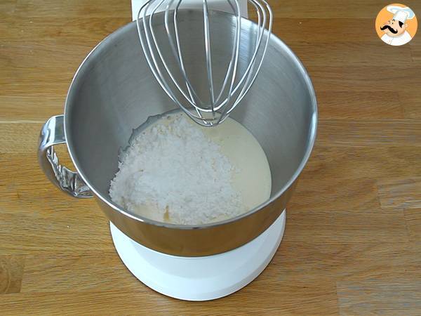 Charlotte aux fraises facile et rapide - Préparation etape 3