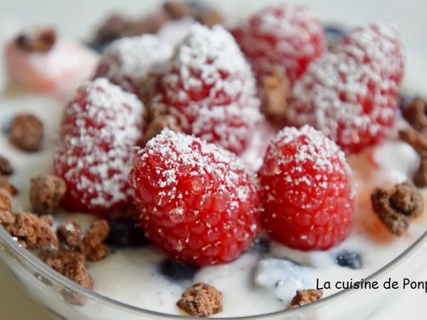 Yaourt aux fruits des bois au sirop de gingembre - Préparation etape 1