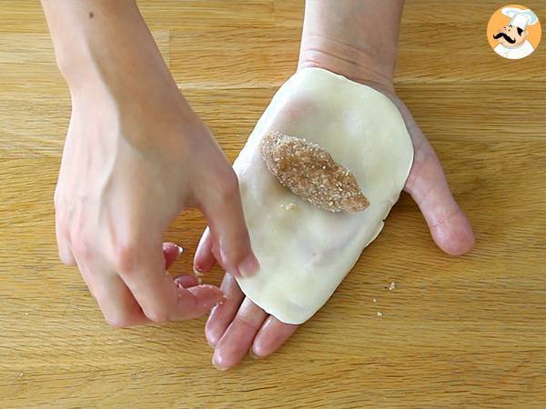 Cornes de gazelle, la recette expliquée pas à pas - Préparation etape 4